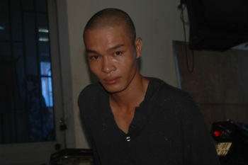 Hung thủ giết mẹ và bà ngoại khai bị “người âm nhập“